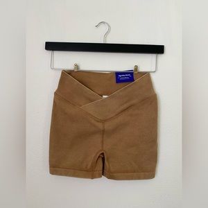 JoyLab NWT Sand Biker Shorts Size M